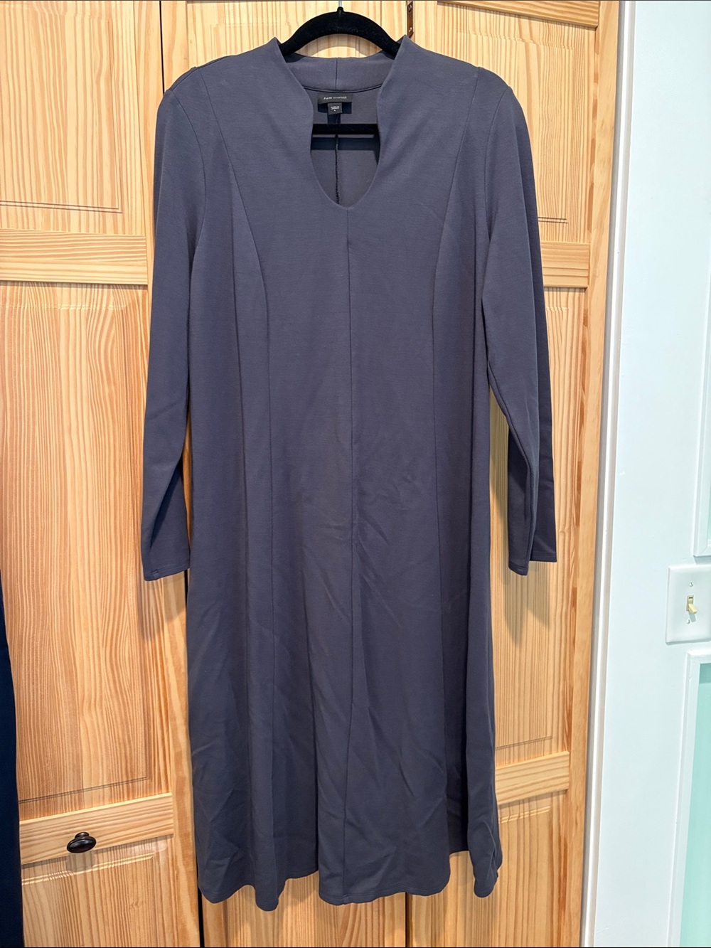 J. Jill Long-Sleeve Keyhole Dress in Charcoal